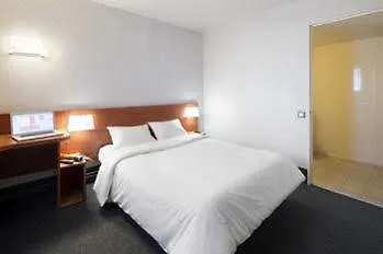 Evry 1 Hotel