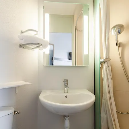 Evry 1 Hotel 2*