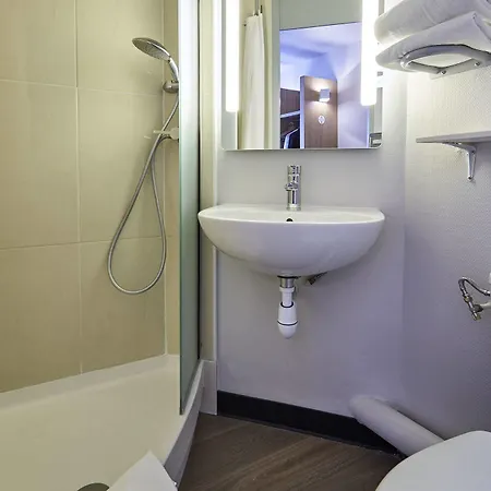 Evry 1 Hotel 2*