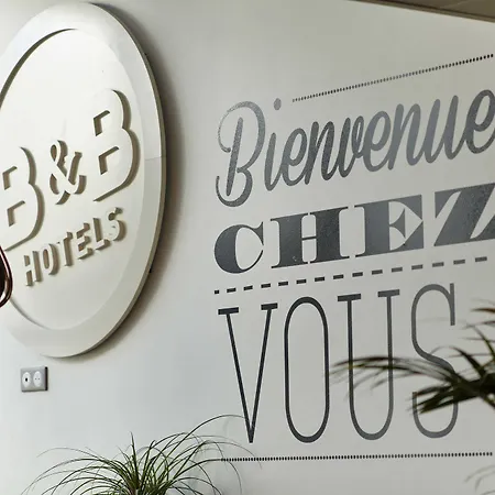 Hotel Evry 1 2*